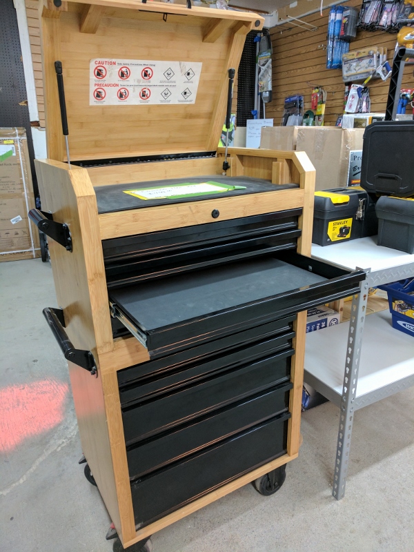 rolling wooden tool chest (600x800)